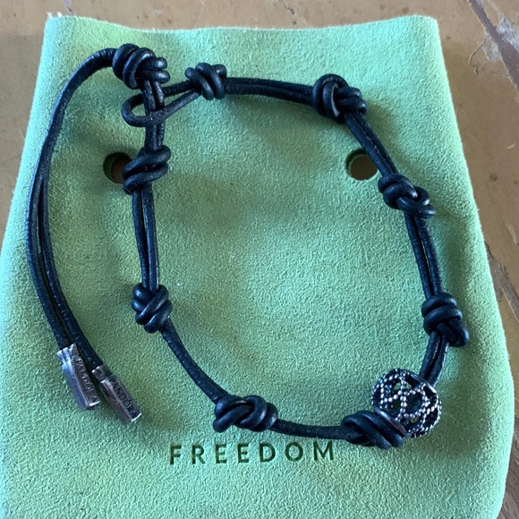 Pandora Jewelry - Pandora bracelet